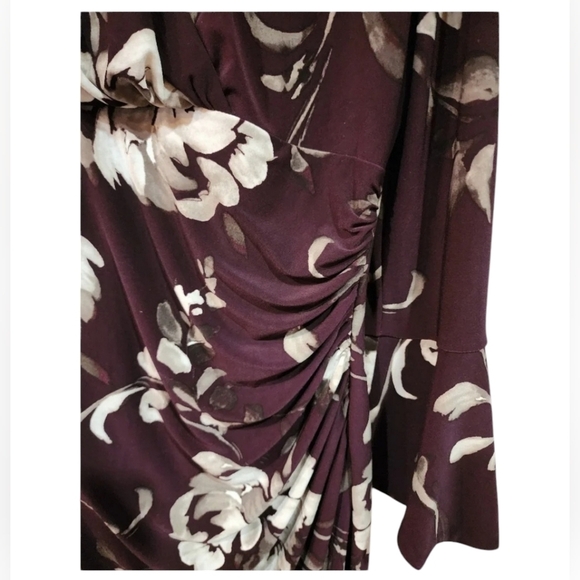 Lauren Ralph Lauren elegant and flattering burgundy floral dress Size 6 - Picture 3 of 9